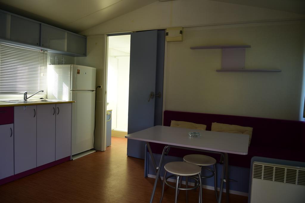 Camping El Pasqualet Hotel Caldes De Montbui Exterior photo